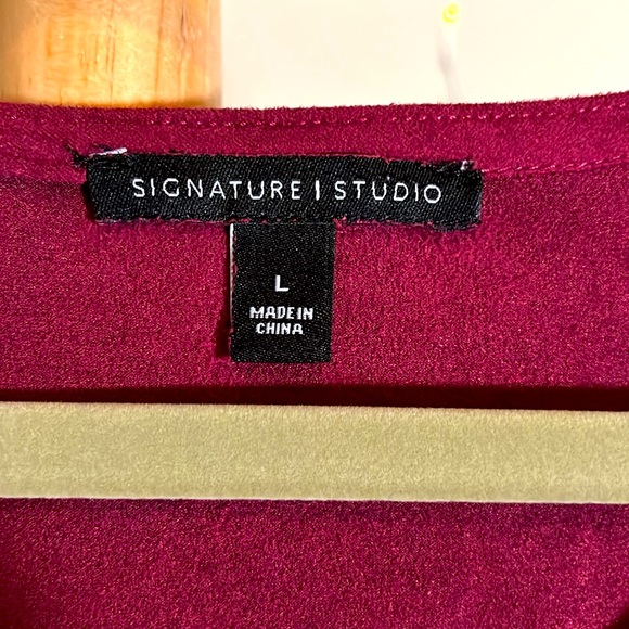 💙Signature 1 Studio L Maroon boho tunic. Feels like lightweight suede.lace trim - Picture 4 of 5